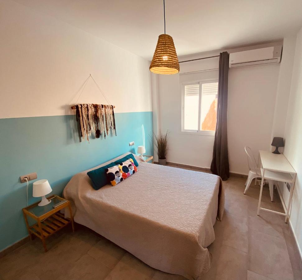 Apartamentos Chuita Playa Malaga Bagian luar foto