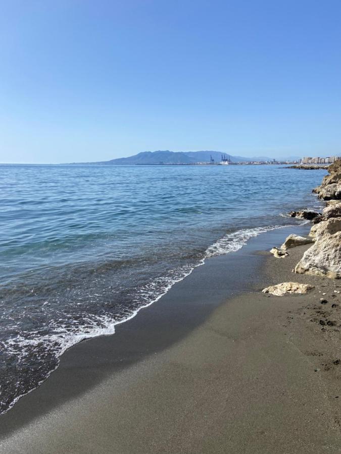 Apartamentos Chuita Playa Malaga Bagian luar foto