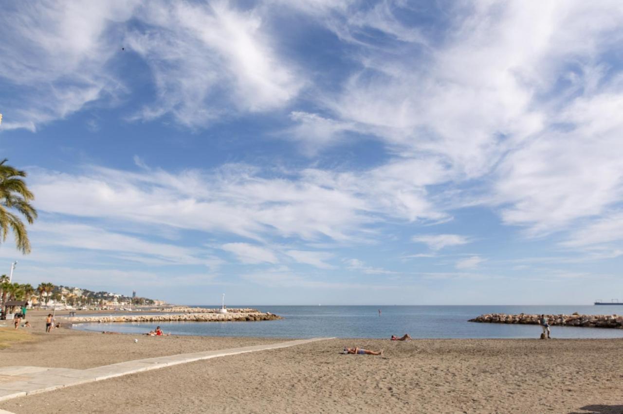 Apartamentos Chuita Playa Malaga Bagian luar foto